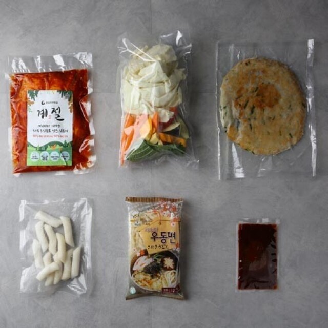 춘천몰,춘천 계절 닭갈비 2인세트 & 냉동감자전