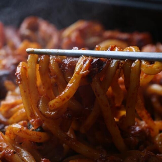 춘천몰,춘천 계절 닭갈비 2인세트 & 냉동감자전