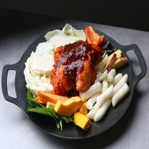 [6월 특가세일]춘천 계절 양념 닭갈비 6인분 선물용 밀키트